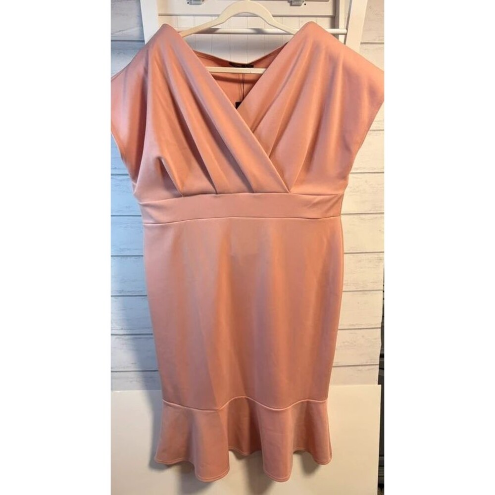 Boohoo Plus Scuba Off-Shoulder Peplum Midaxi Dress - Size US 22